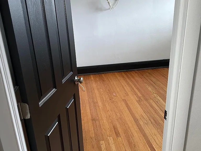 517 Morgan Ave #6 — Photo 12