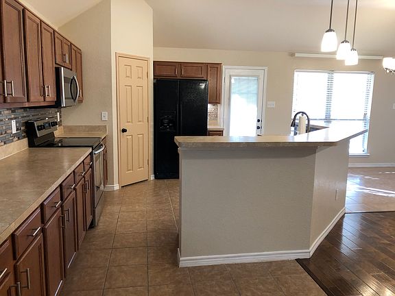 3rd image of 4005 Vista Greens Dr