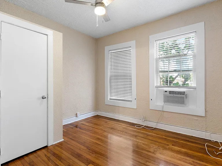 323 N Westland Ave #4 — Photo 1