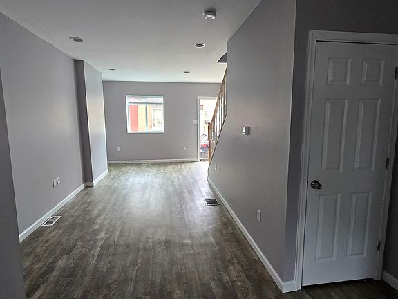 4th image of 2414 W Firth St