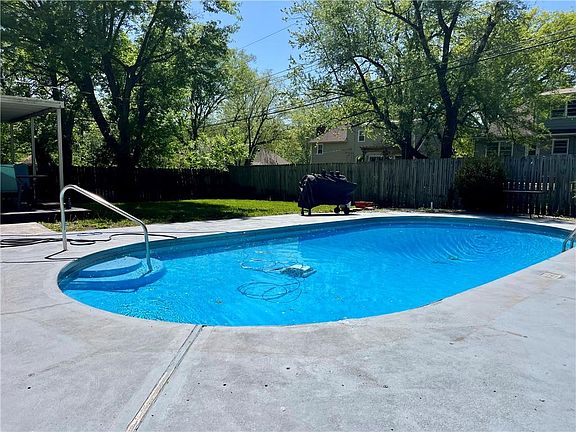 5th image of 12816 Byars Rd