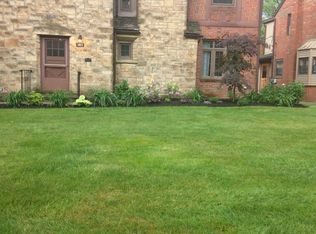 3822 Claridge Oval, University Heights, OH 44118