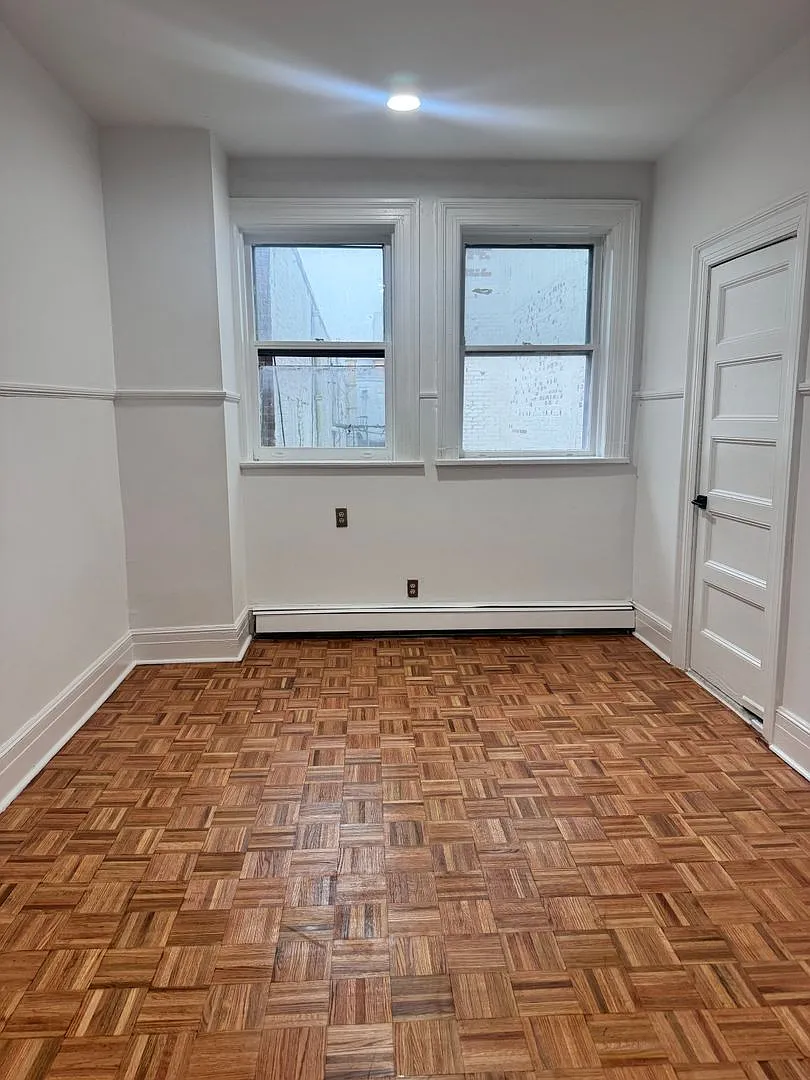 416 Bloomfield — Photo 3