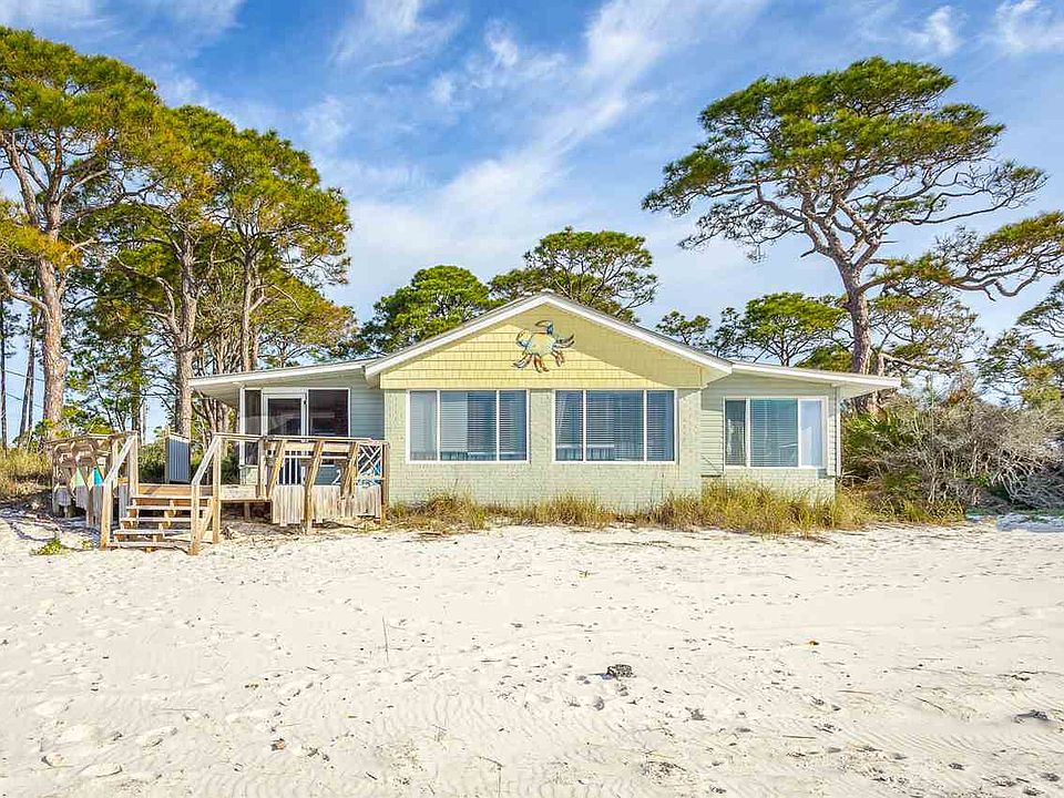 1st image of 1049 Gulf Shore Blvd