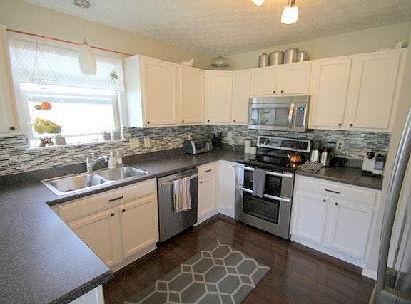5th image of 1554 Grove Hill Dr
