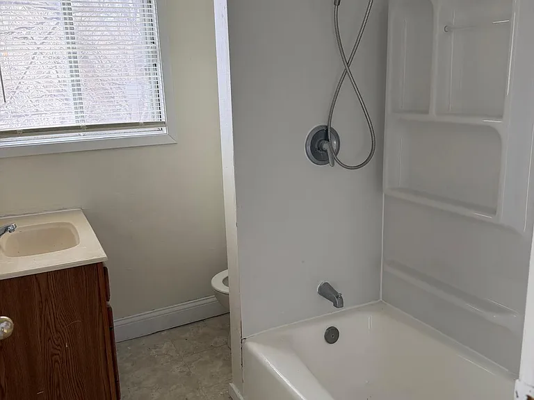 4008 Butternut St — Photo 6