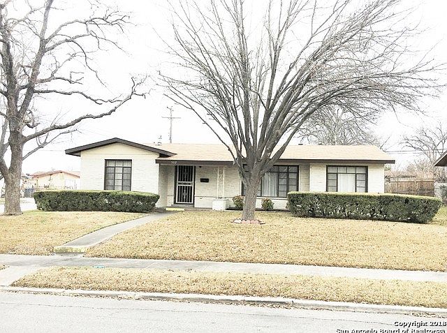 1st image of 502 Adrian Dr