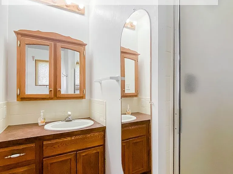 506 W 36th Ave #A — Photo 7