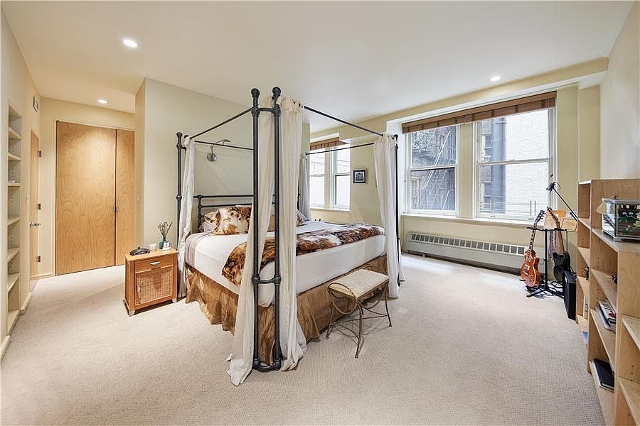 1st image of 176 Broadway APT 5D