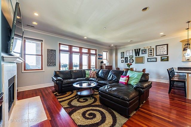1st image of 2714 N Ashland Ave APT 3