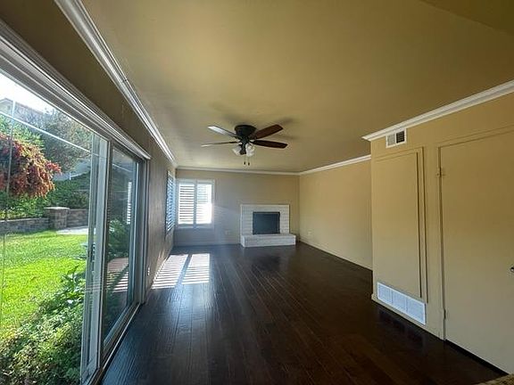Family room off the kitchen
