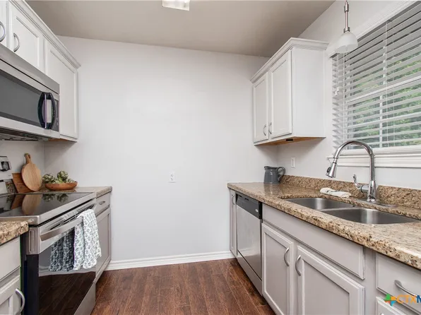 905 Concho St, Belton, TX 76513