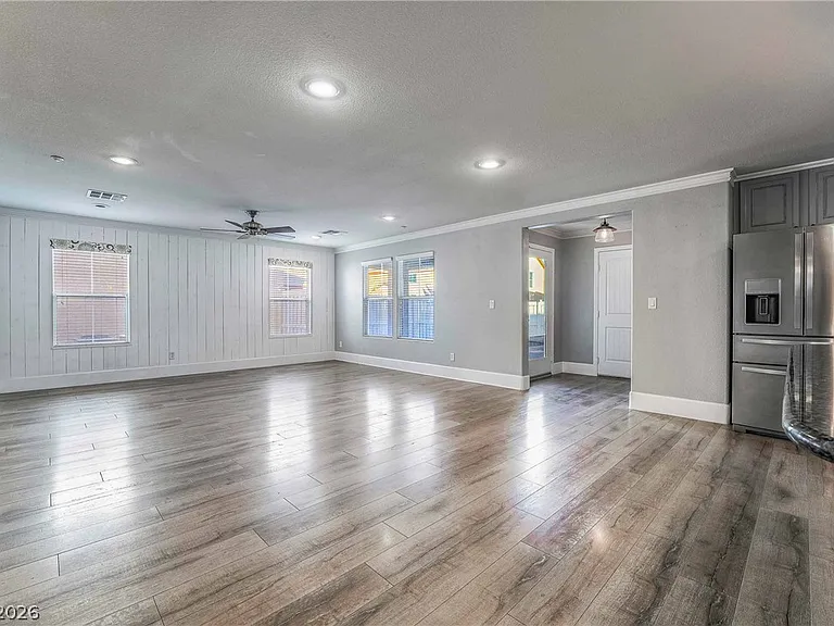 3220 Mist Effect Ave — Photo 5
