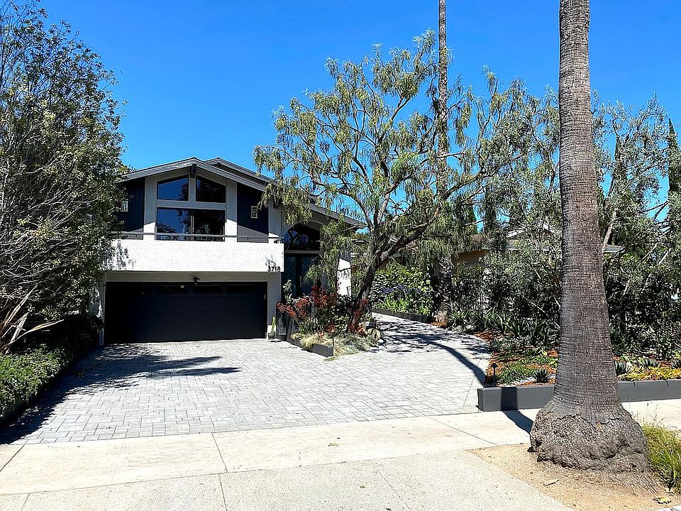 1st image of 3718 Grand View Blvd