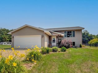 31335 Ferris Trl, Stacy, MN 55079