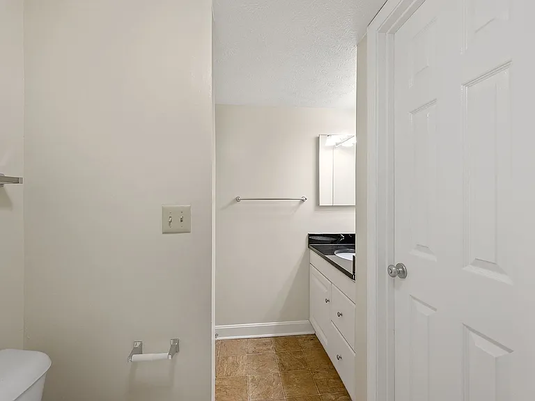 Harpers Point Apartments* — Photo 84
