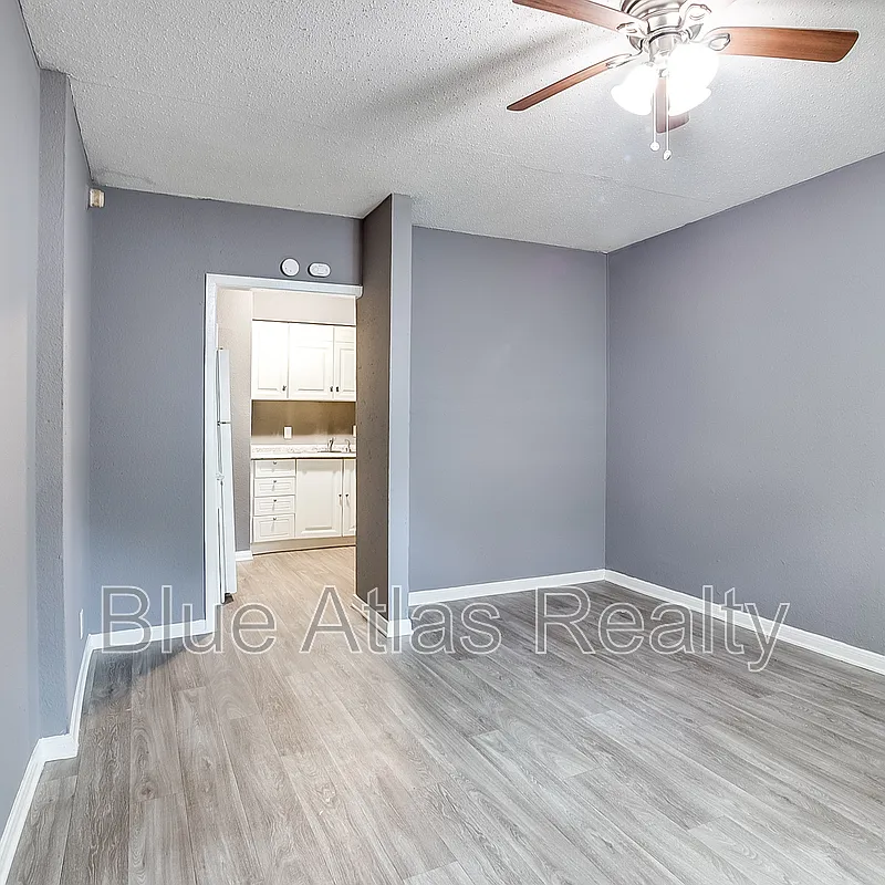 1 bed, 1.0 bath, 580 sqft, $795 — Photo 2