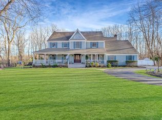 23 Lower Rocky Point Rd, Miller Place, NY 11764