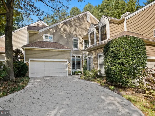 11433 Hollow Timber Way, Reston, VA 20194