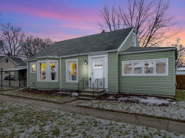 102 N Oak St, Columbia City, IN 46725