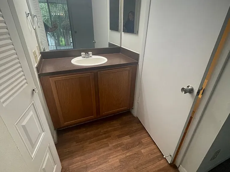 718 Executive Center Dr #36-7-36 — Photo 10