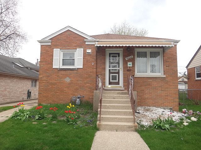 1st image of 4022 Elmwood Ave