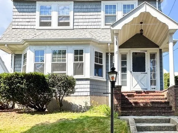 29 Chickatabot Rd, Quincy, MA 02169