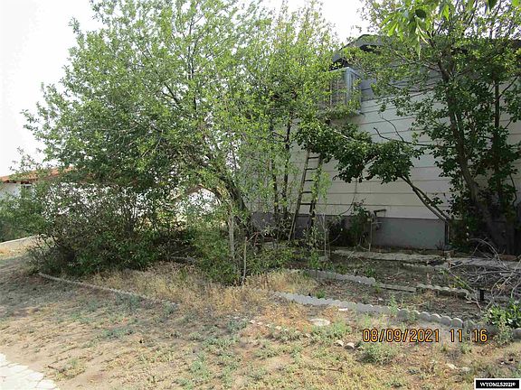 4th image of 1601 James Dr
