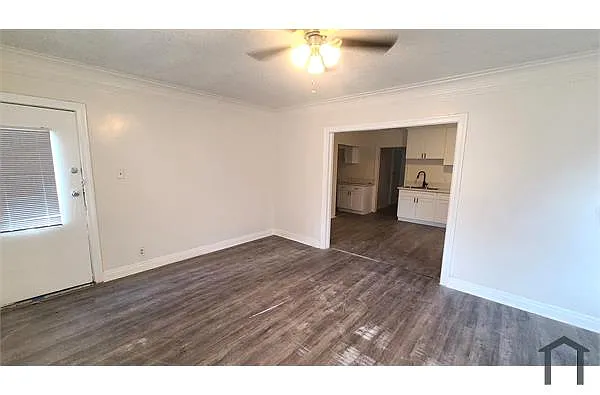Building Photo - 1643 E Imperial Hwy