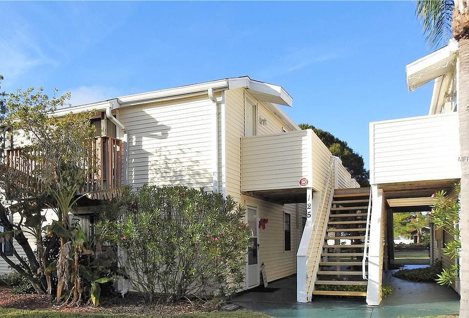 1st image of 125 Camphor Cir APT F