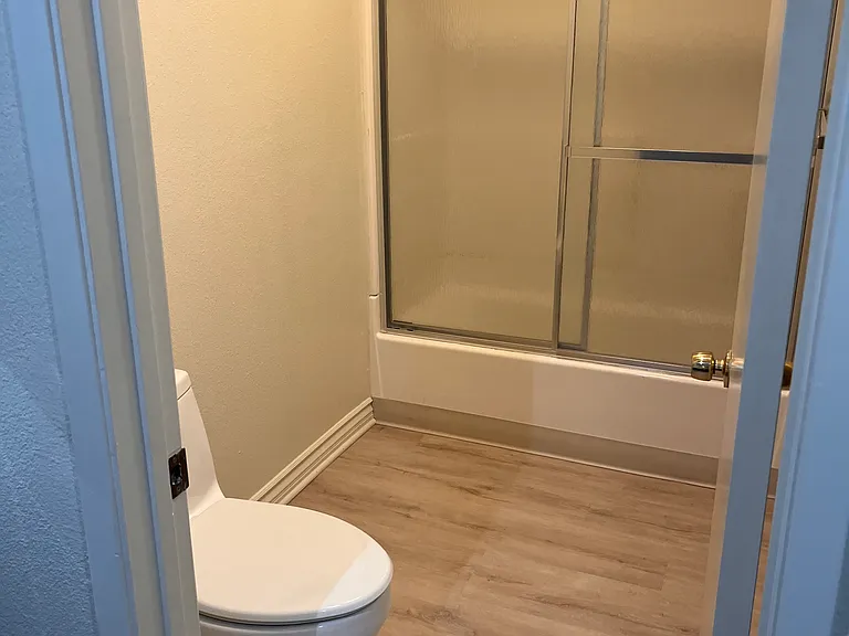 16866 Kingsbury St #205 — Photo 35