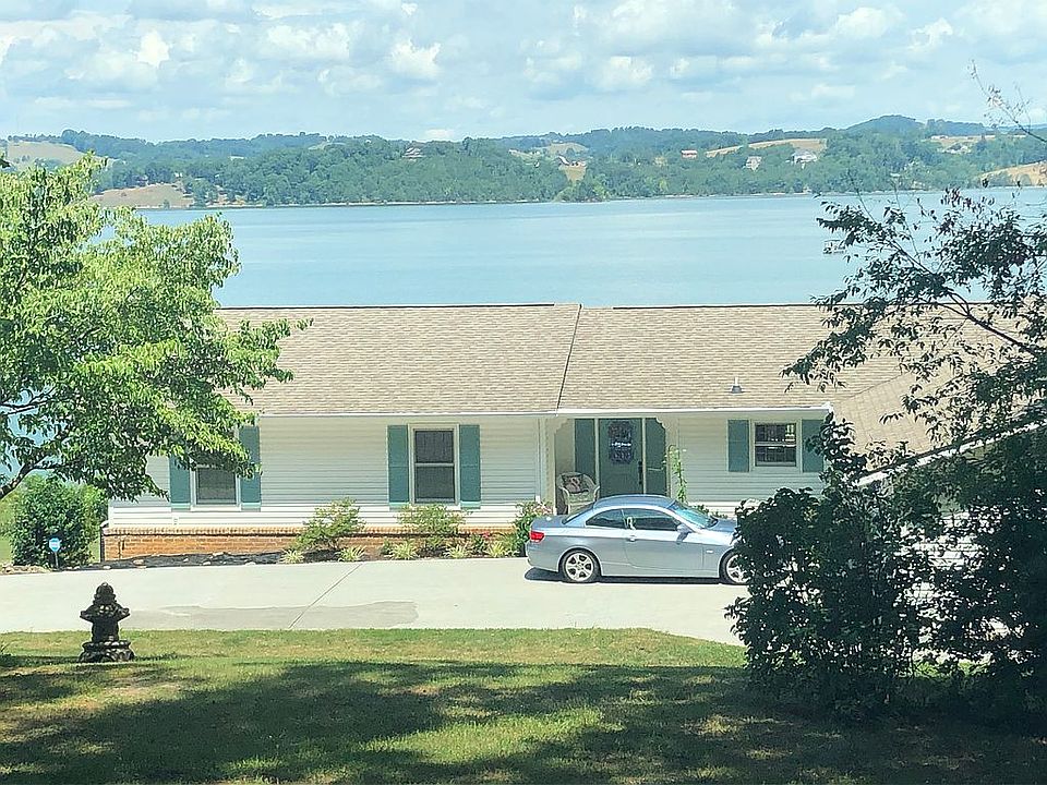 1st image of 2852 Lake Forest Cir