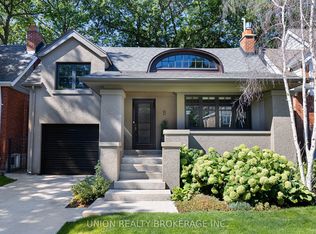 8 Woodland Park Rd, Toronto, ON M1N 2X6