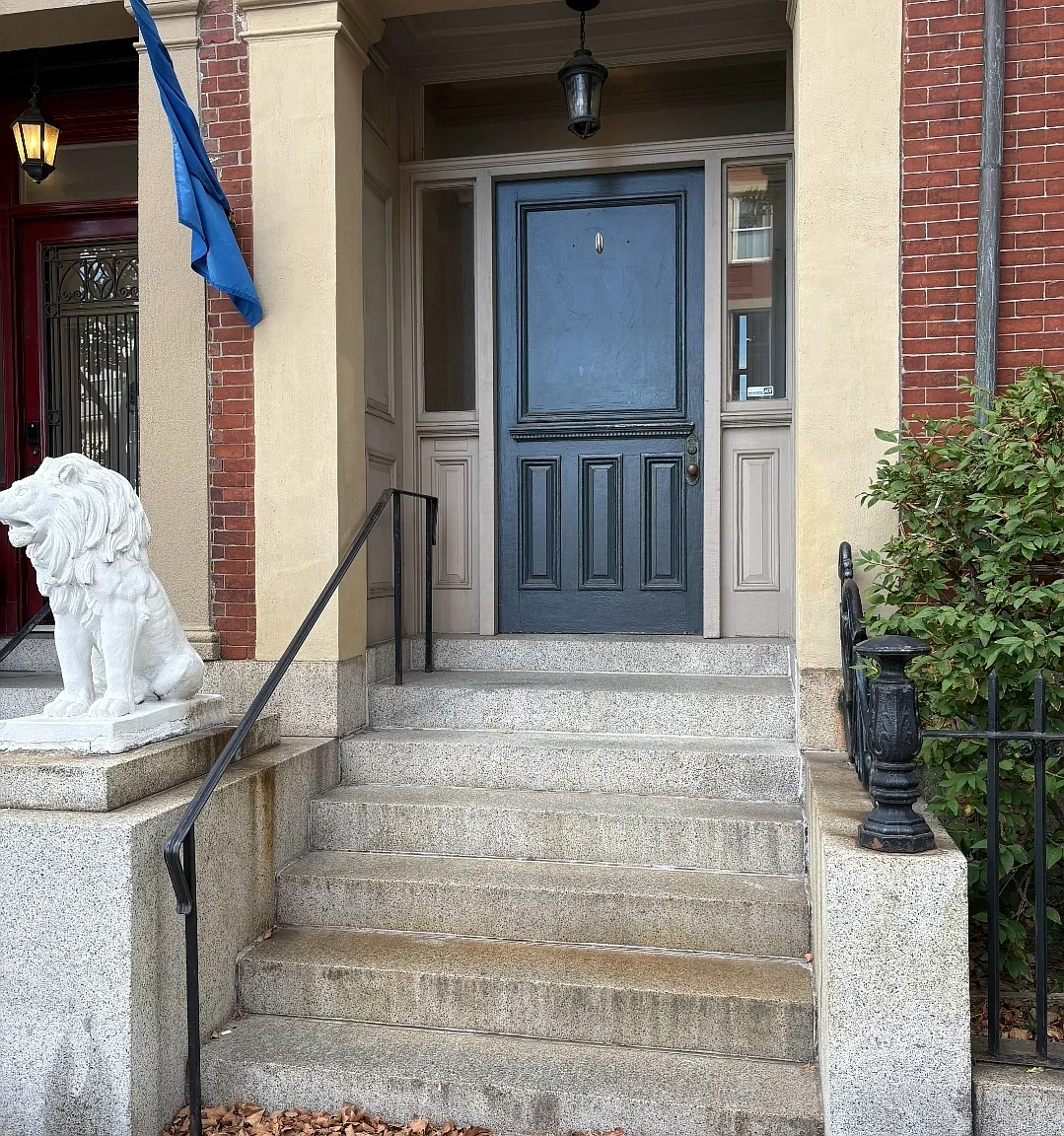 2 bed, 1143 sqft, $4,390 — Photo 1