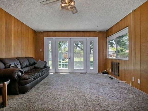 3rd image of 2700 W Sunset Dr