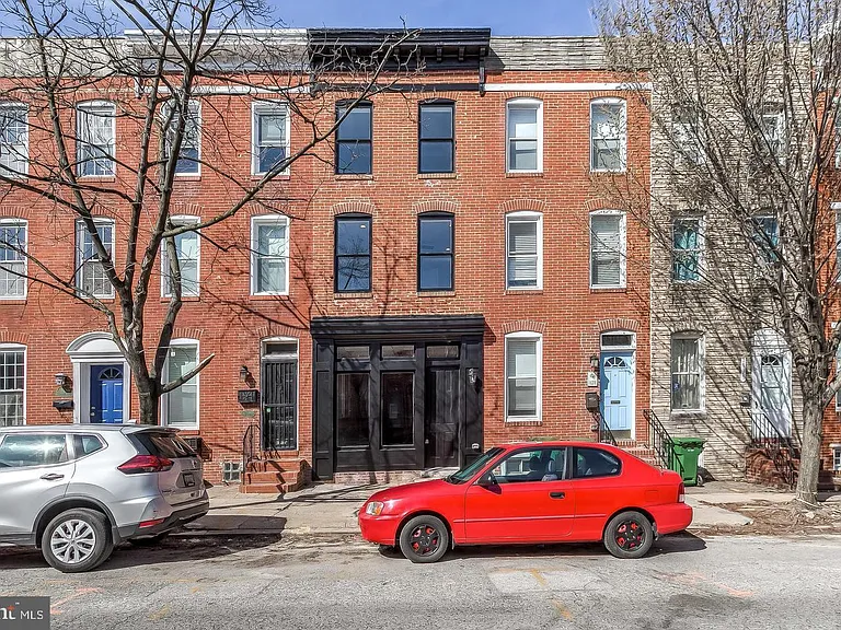 1440 S Charles St — Photo 2