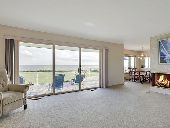 4th image of 12 Westgate Dr