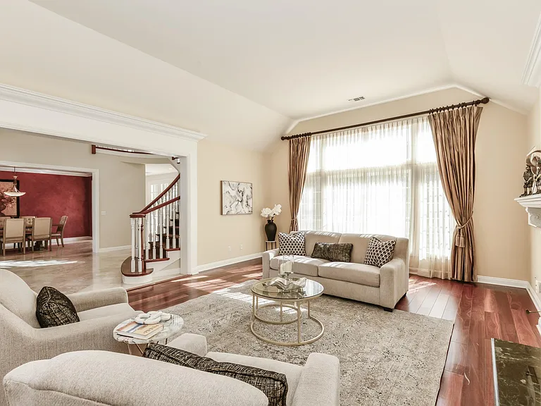 768 Forest Green Dr — Photo 5