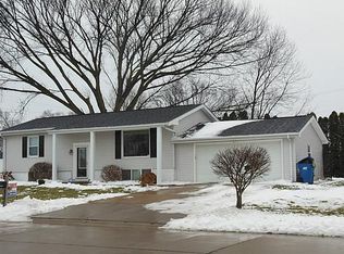 1810 E 4th St #A, Coal Valley, IL