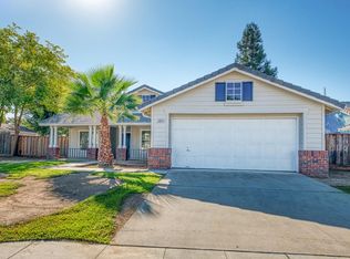 2952 Purvis Ave, Clovis, CA 93611