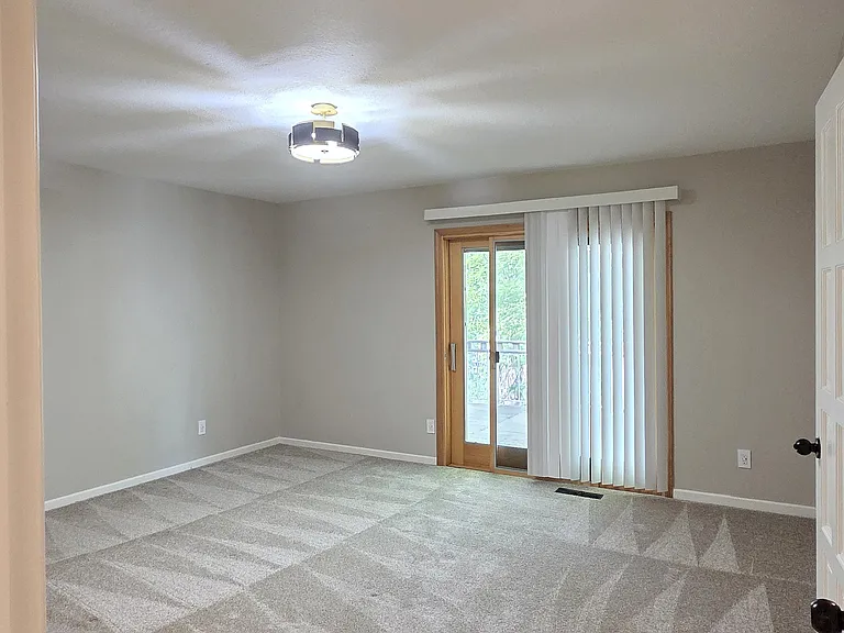 16932 Greentree Ave — Photo 13
