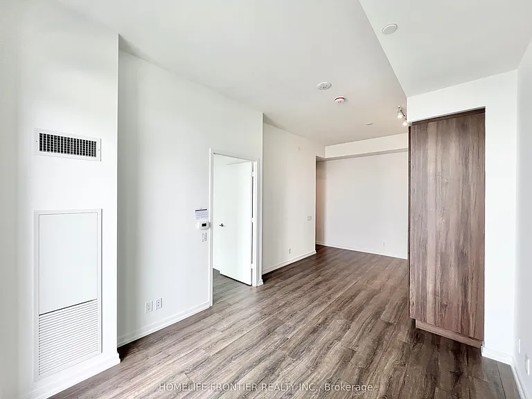 7890 Jane St #3201 — Photo 7