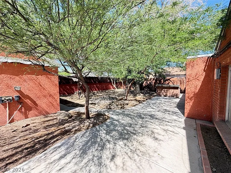 1311 Griffith Ave — Photo 38