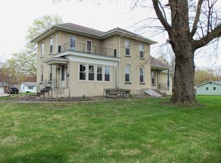 915 E 7th St, Auburn, IN 46706