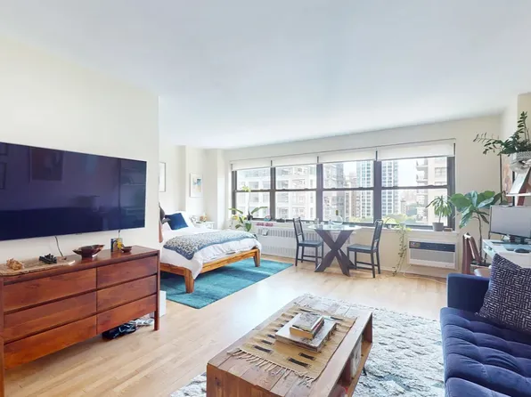 185 West End Avenue image 1 of 28