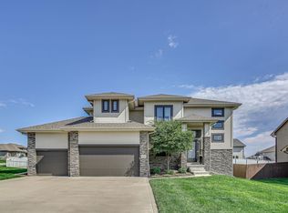 19734 L St, Omaha, NE 68135
