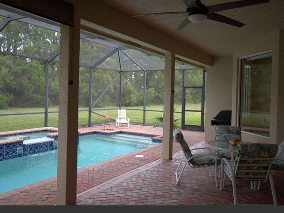 2nd image of 9312 Avenel Ln