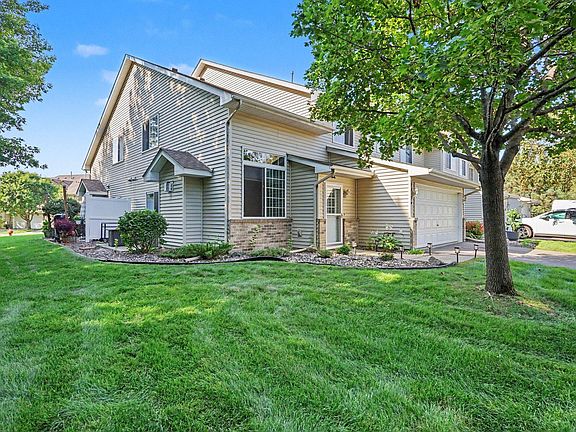 3rd image of 20536 Erin Ct #34