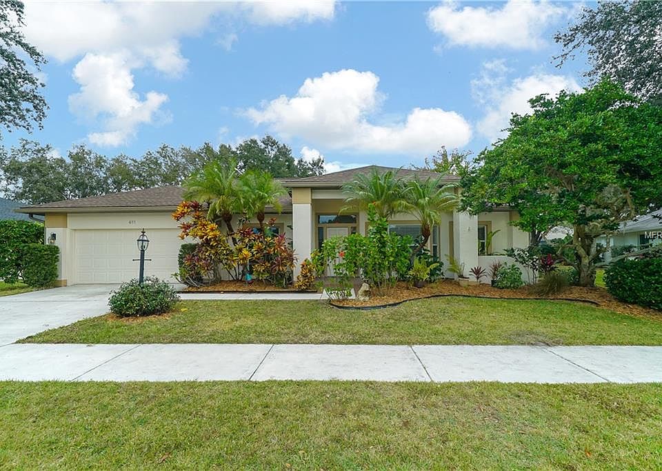 1st image of 611 Oak River Ct