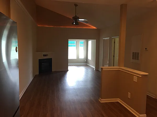 9768 Leyland Dr #10 — Photo 3